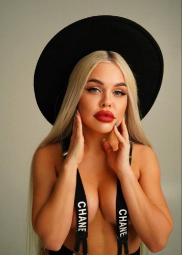 Алена, Г. Феодосия